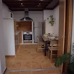 アパートホテル Pincheiro Turisticos ポブラ・ド・カラミニャル
